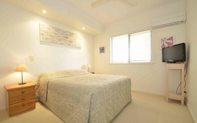 Bermuda Villas Hotel – Guest Rooms – Noosaville