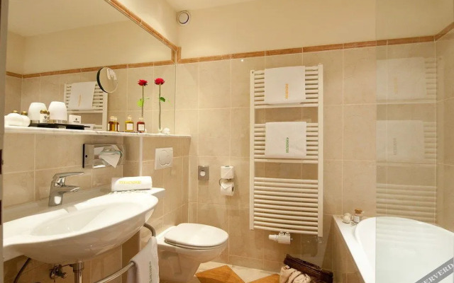 Wohlfühl & Genusshotel Felsenhof - Ihr 4* Hotel In Bad Kleinkirchheim, Kärnten