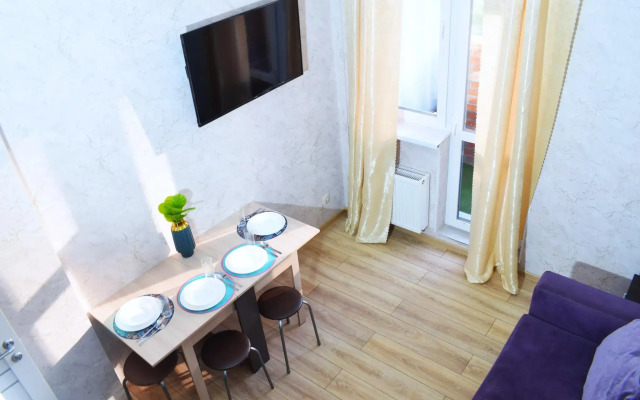 Apartments on Astrakhan Avenue, 7