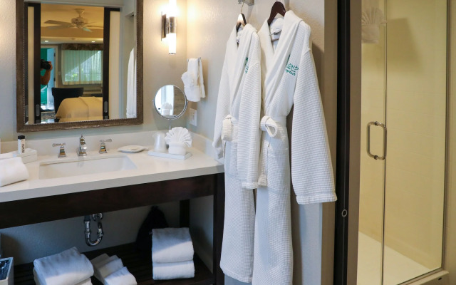 Almond Tree Inn Hotel - Adults Only