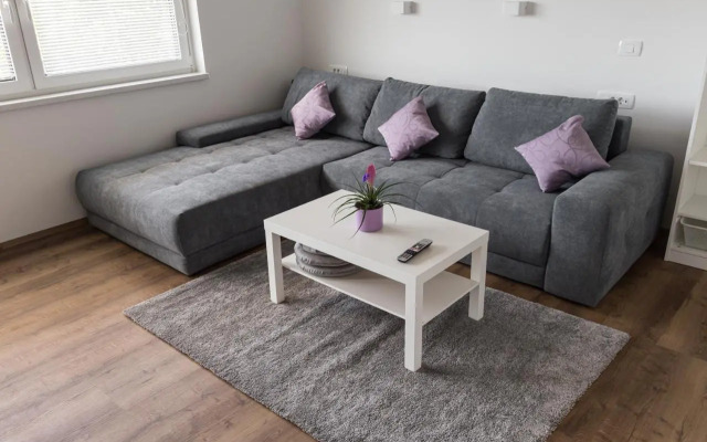 Inin Apartments