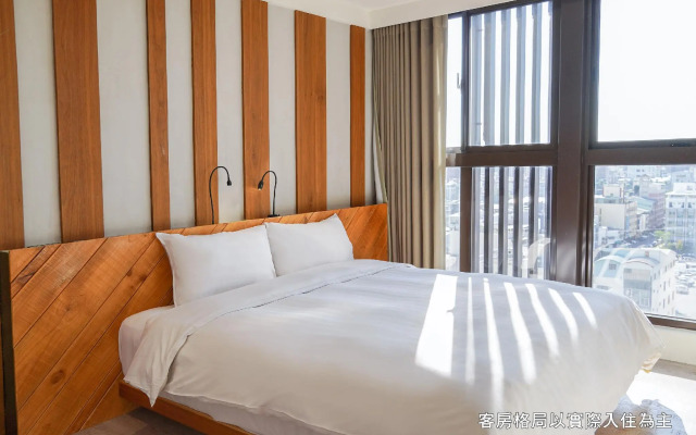 Central Land Hotel