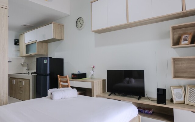 Best Price Studio Apartment Springwood Residence
