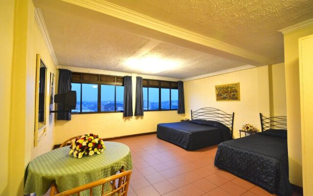 Tourist Hotel