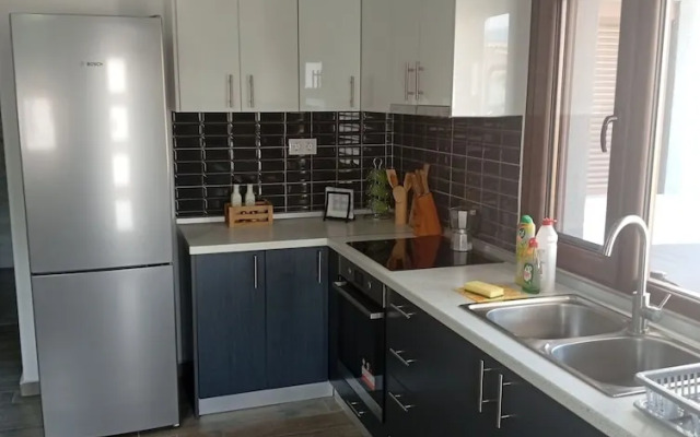 Nea Vrasna Sun House