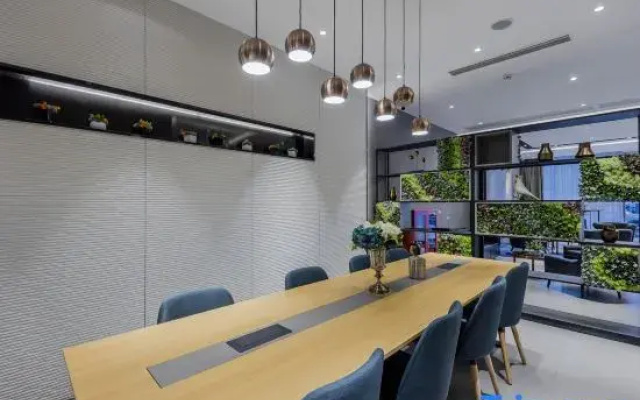 Homeinn Selected Hotel (Nanjing Jiangpu Longhua Road Subway Station)