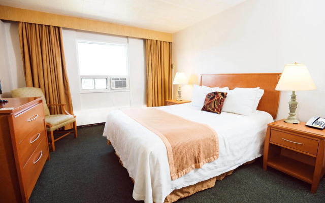 Rosslyn Inn and Suites