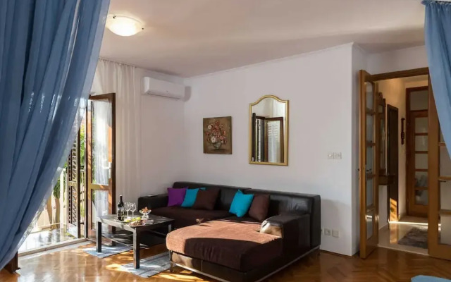 Apartment Vukic - Studio Apartment With Terrace and Garden View