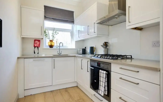 The Leghorn Quarters - Modern 3bdr With Balcony