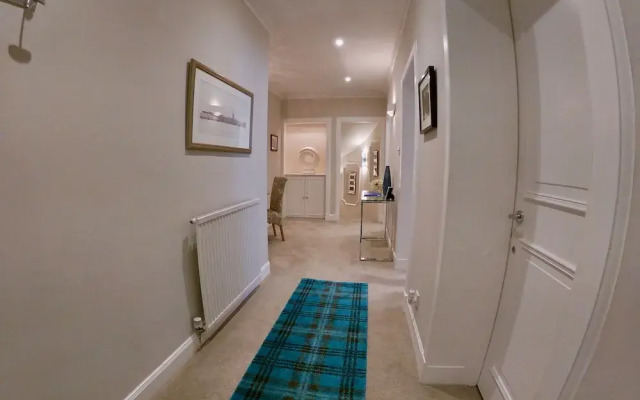 Escape To Edinburgh @ Abercromby Place
