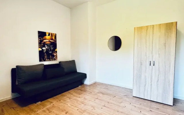 Cozy House  Terrace &Garden  Sleeps 34