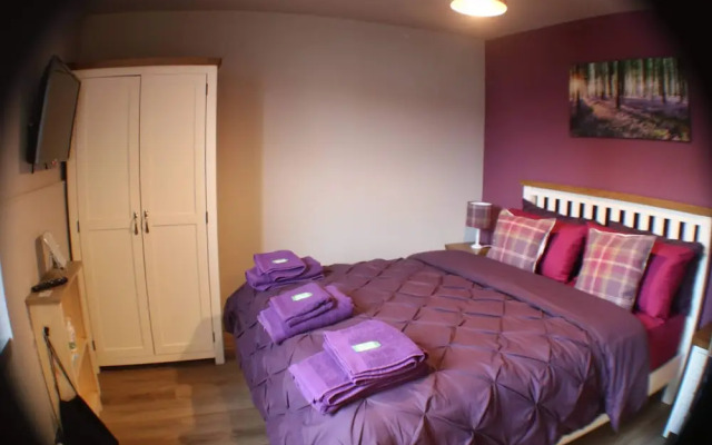 Pitlochry Stay-sleeps 3-central & Connected