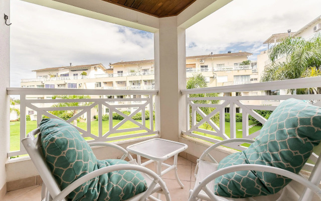 Completo Em Condominio Com Acesso a Lagoa #La10