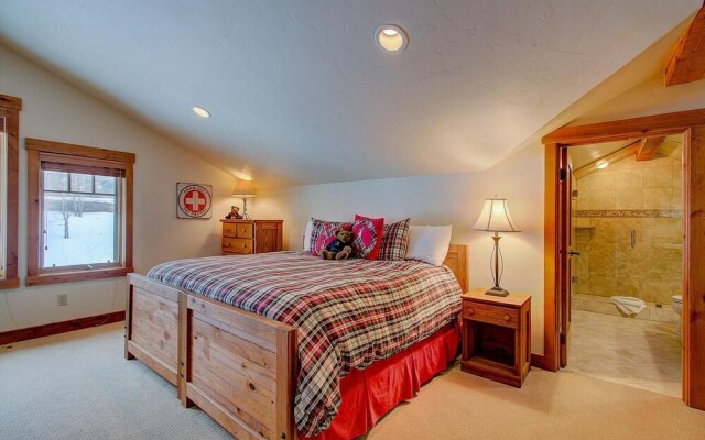 Coopers Collection 13 - Lowell Avenue Getaway