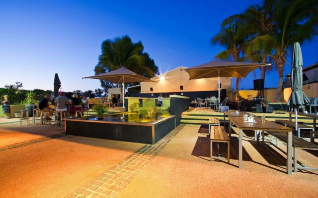 Potshot Hotel Resort