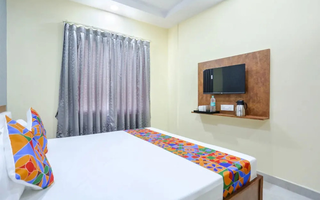 Fabexpress Aditya Guest House