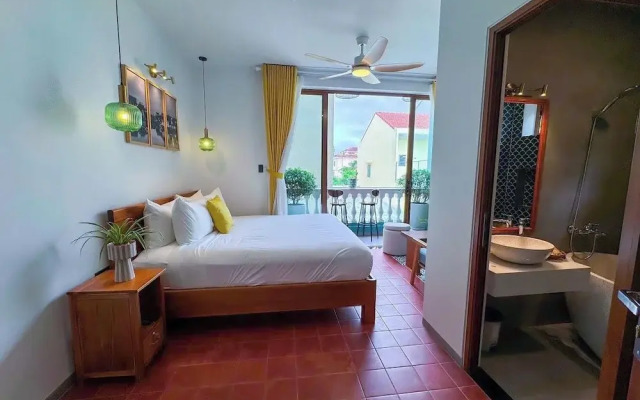 Blue Tropical House Hoi An