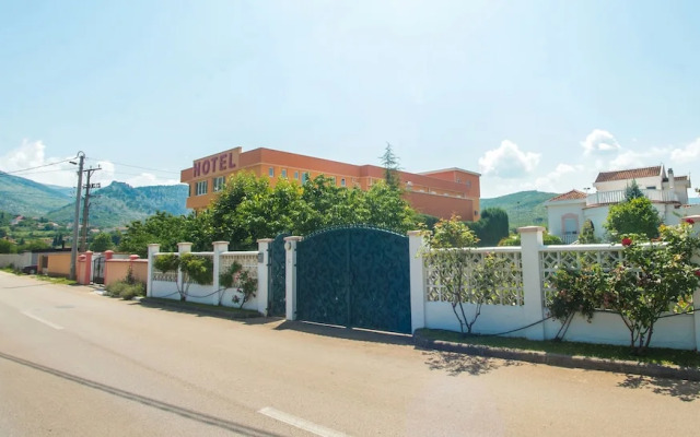 Villa Oggi