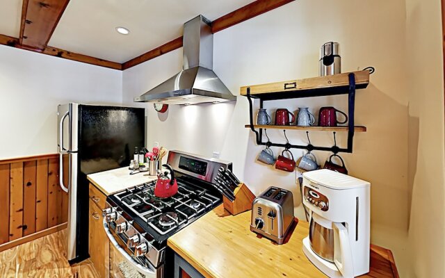 Turquoise - 2 Br Cabin