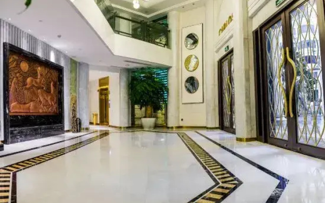 Carlos Hotel (Qingtian high speed railway station store)