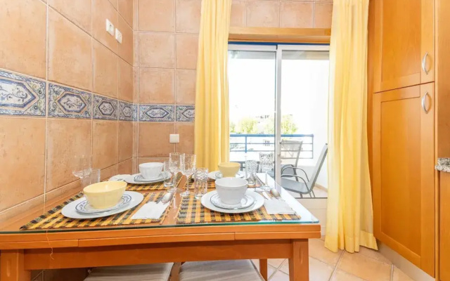 Casa da Gina Apartamento T2 com BBQ