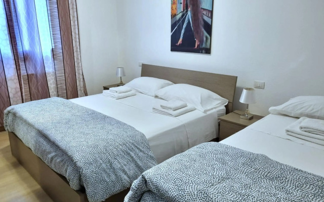 ValeValeHome - fully equipped kitchen, reserved parking, big garden