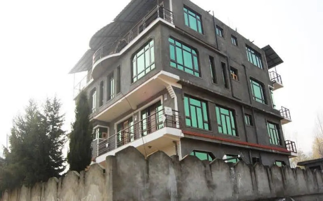 Hotel Purple Amethyst