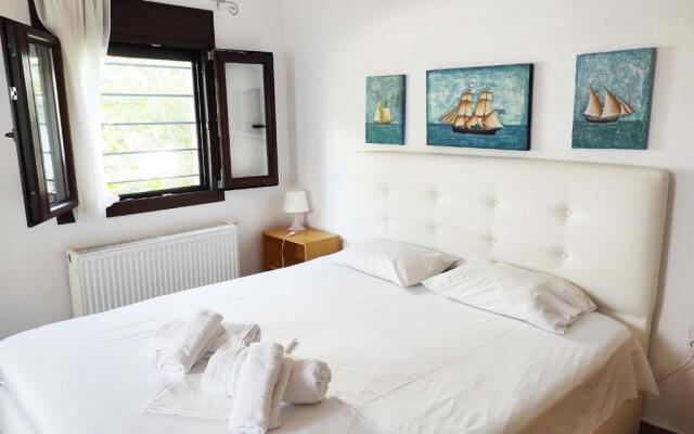 Detached Beach Front House, 1st Floor