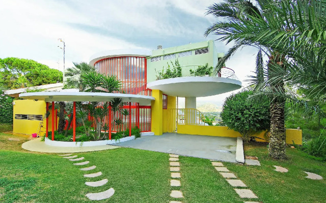 Urb Vallpineda Avda. Miquel Utrillo 99 - Three Bed