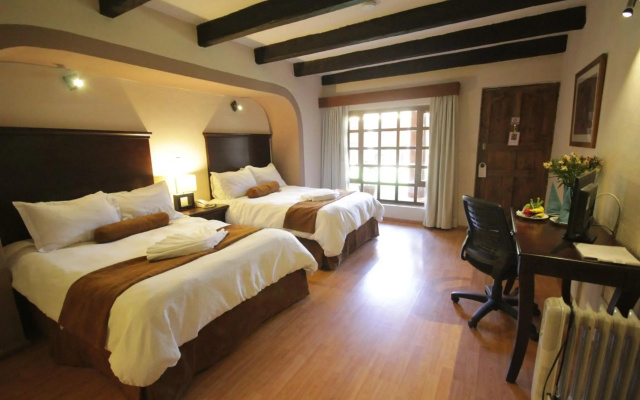 Casa Mexicana Hotel