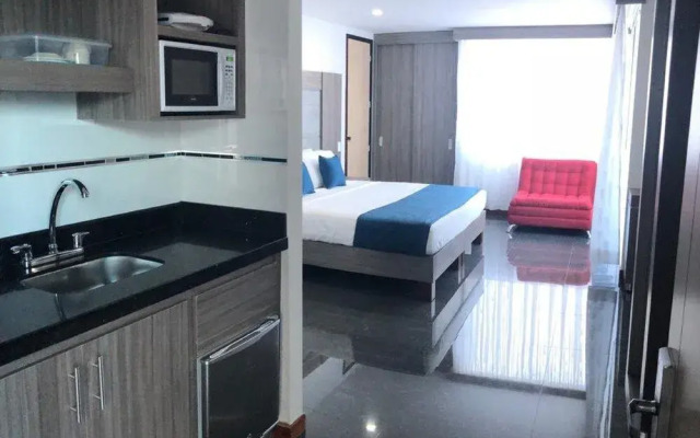 B&E Aparta-Suites Hotel
