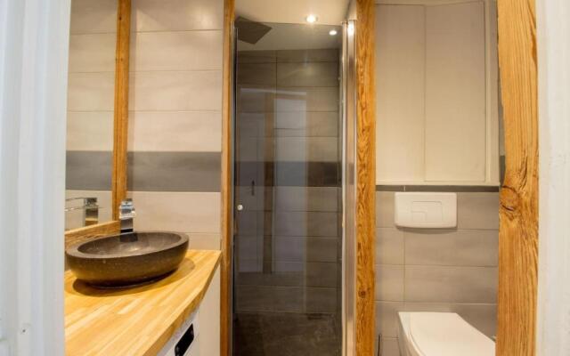 Apartment With Terrace On The Golf Of Tignes