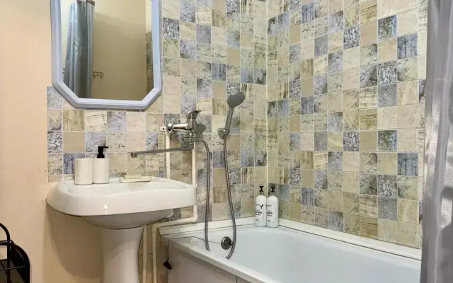 Апартаменты на проспекте Раиса Беляева, 42а