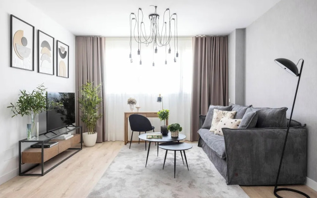 Modern Apartment With Views Urban Sky 26ke