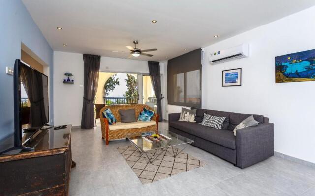 Sea Breeze Apartments - 3 Bedroom Apartment