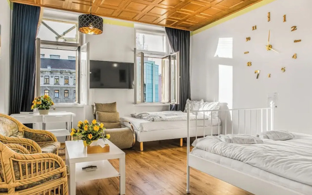 Affordable 2BR Apt Near Danube