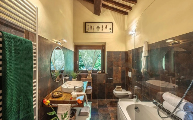 Casale Degli Ulivi 12 by Marche Holiday Villas