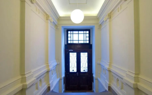 Kafka's Head Apartment