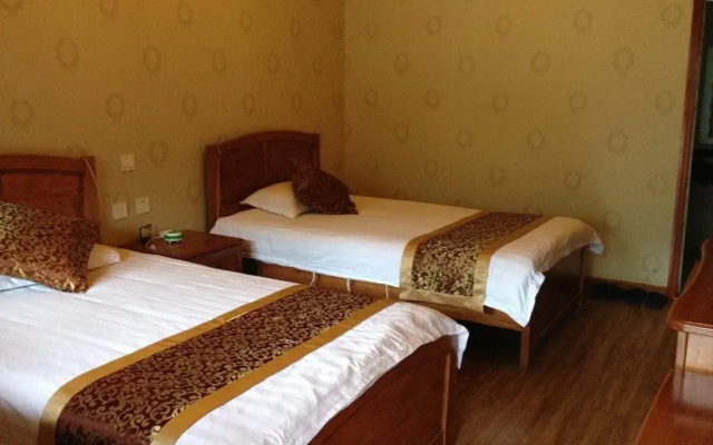 Moshang Huakai Guesthouse