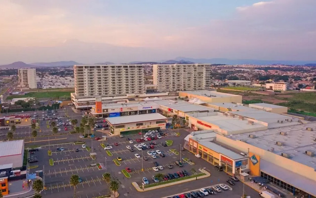 Real View Towers E504 by Casago