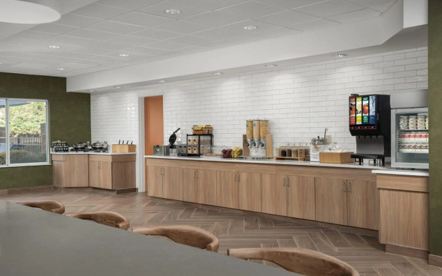 Fairfield Inn & Suites by Marriott Roanoke Hollins/I-81