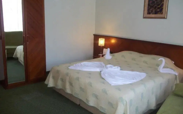 Bera Mevlana Hotel