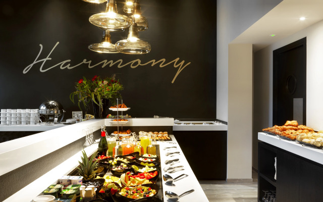 Hotel Harmony
