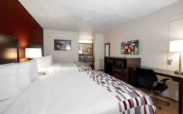 Red Roof Inn West Point