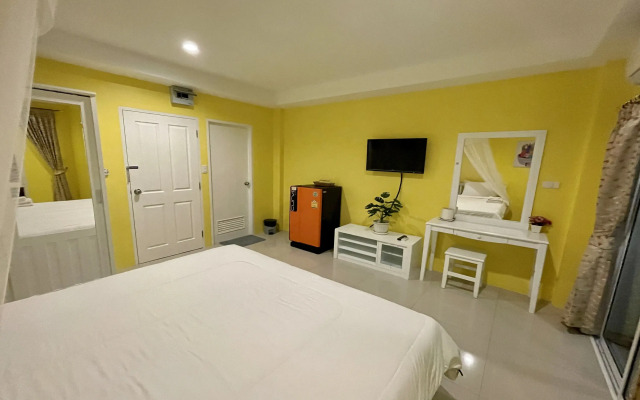 Be Rich Hotel