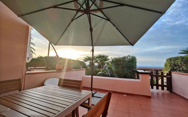 Kefalure, Terraced House in Residence With Swimming Pool