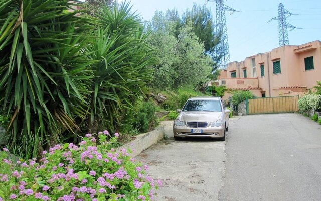 Apartment with One Bedroom in Atrigna, with Wonderful Sea View And Furnished Terrace - 2 Km From the Beach