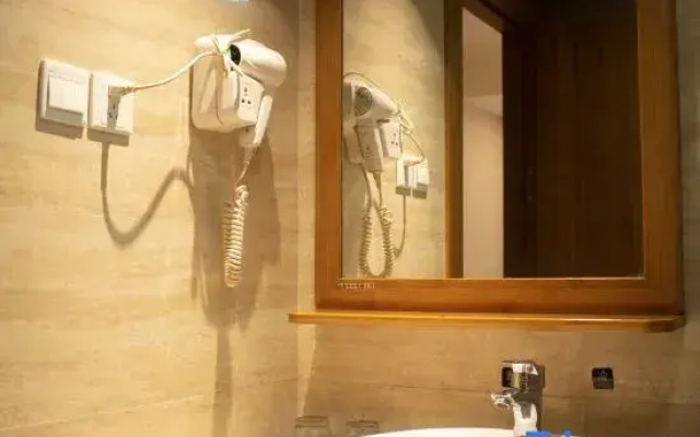 Zhusheng Hotel