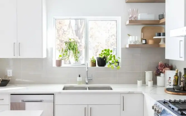 DT 3-lvl Townhouse w Rooftop Patio