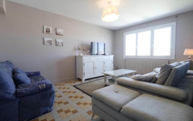 Une grande maison de vacances, proche de la mer